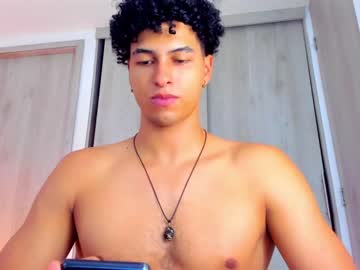 [23-04-23] kriskhalifa69 premium show from Chaturbate