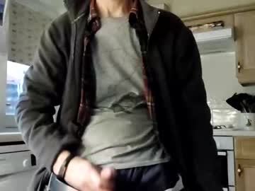 [06-01-22] ukbigd record public webcam video from Chaturbate