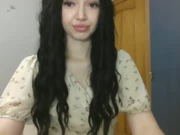 [29-10-23] kissslaura public show video from Chaturbate