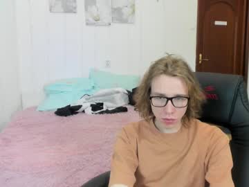 [18-07-23] wisa18 blowjob video from Chaturbate