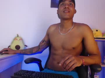 [22-03-23] blackhot_14 record public show from Chaturbate