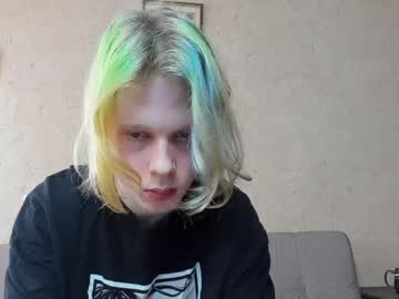 [26-04-22] green_unicorn public show video from Chaturbate