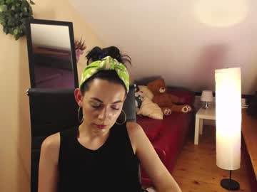 [17-08-22] kira_1069 record show with toys from Chaturbate