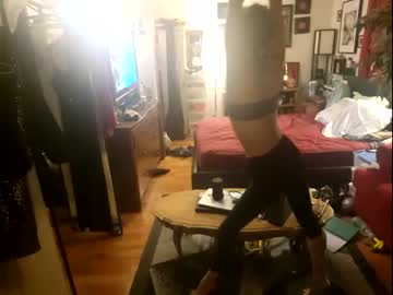 [13-10-23] sarahs_triscuits_420 record public show video from Chaturbate