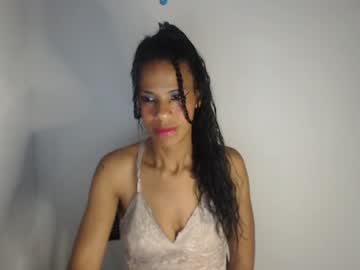 [05-05-22] kenia_brownx show with toys from Chaturbate