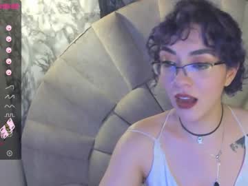 [06-12-23] thelittlerabbithole record webcam show