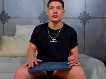 [02-06-22] troytaylor_ webcam show from Chaturbate.com