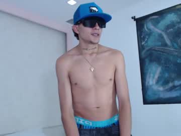[28-05-22] christ_logan_ video with toys from Chaturbate