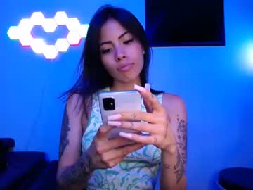 [23-10-23] julieth__adams chaturbate public show