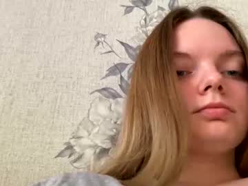 [31-08-22] sarahtips public webcam from Chaturbate