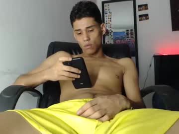 [12-12-23] kevin_marlon chaturbate public show