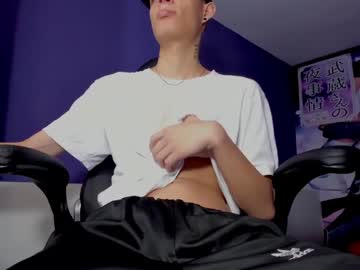 [19-04-22] justin_booy video with dildo