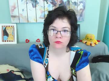 [01-04-24] everly_rays public show from Chaturbate.com