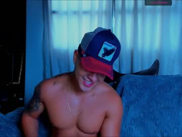[30-05-22] johncross_ public show video from Chaturbate.com