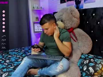 [10-09-22] charly_adann show with cum from Chaturbate.com