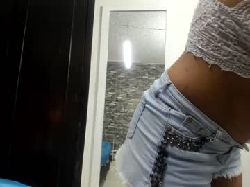 [28-01-23] kimberlicastro public webcam from Chaturbate.com