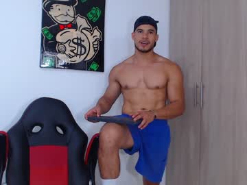 [05-04-24] ian_hammer cam show from Chaturbate