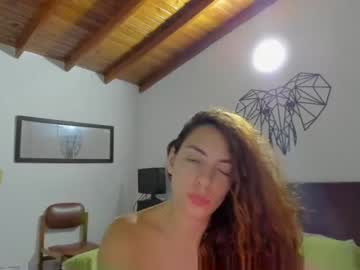 [17-11-23] sophielatina video with toys