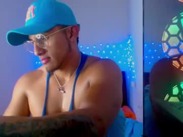 [12-02-22] maluma_cum webcam