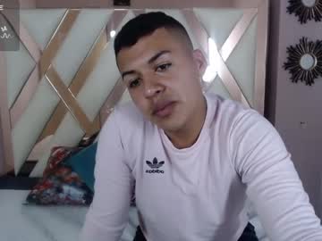 [26-12-23] thomas_avila record blowjob video