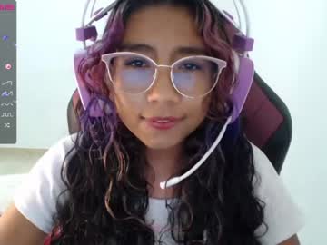 [22-04-22] anniieee show with toys from Chaturbate