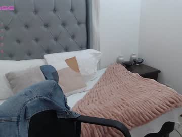 [25-08-22] sweetie_zoe record public show video from Chaturbate