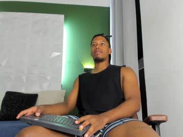[28-04-23] andrew_houltt cam show from Chaturbate
