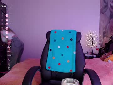 [26-03-24] _just_a_queen_3 private show from Chaturbate