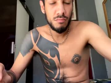 [18-04-24] themarttinguyyy public show from Chaturbate