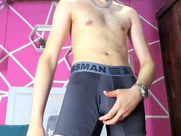 [26-04-24] bruce_kh public show from Chaturbate