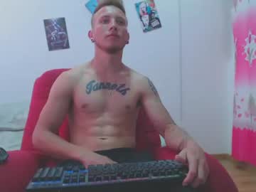 [09-02-23] santiago_sexy23 private webcam from Chaturbate