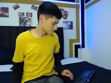 [03-02-22] criss_lowren cam show from Chaturbate