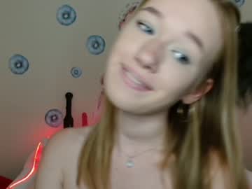 [18-09-22] little_bee454 premium show from Chaturbate