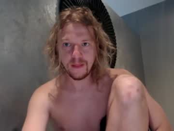 [17-10-22] flovverboy public webcam from Chaturbate