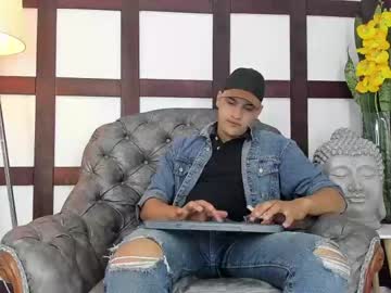 [18-07-22] miichael_1_ record video with dildo from Chaturbate.com