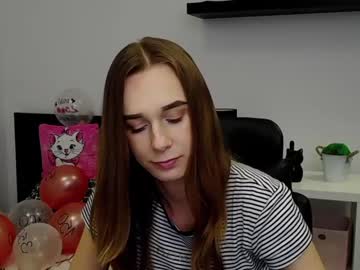[21-04-22] luu_berry record show with cum from Chaturbate
