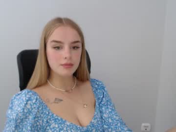 [18-08-22] molly_wenis record blowjob show