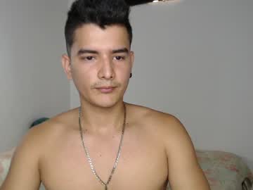 [07-02-22] god_king_ public show from Chaturbate