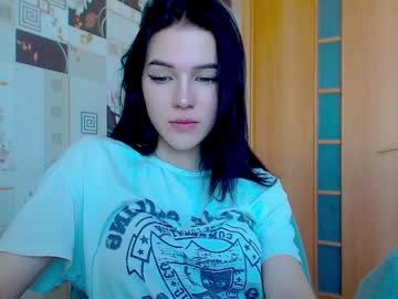 [25-05-23] mia_floo video with dildo