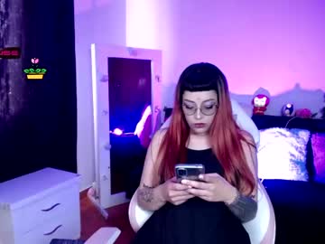 [06-01-23] badwitch_666 private from Chaturbate