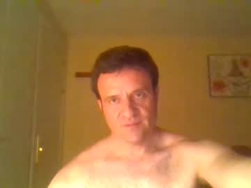 [25-10-22] petercurved chaturbate public show