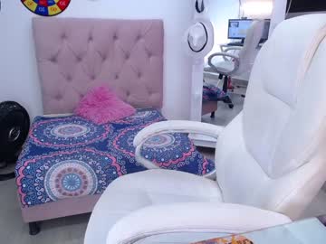 [23-09-22] adhara_sweet2 public show from Chaturbate.com