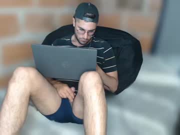 [22-01-24] angello11 record public show video from Chaturbate.com