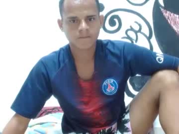 [30-06-22] xpretty_boy public webcam from Chaturbate