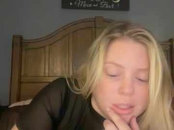 [07-03-24] brittanybitch411339 public show from Chaturbate