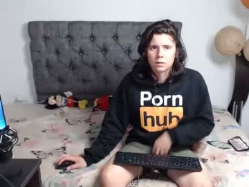 [14-04-22] andrew_hot_yum record show with cum from Chaturbate