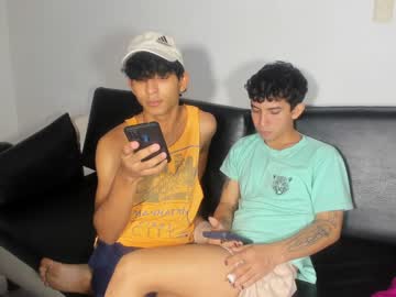 [25-08-23] carlos_twink chaturbate show with toys