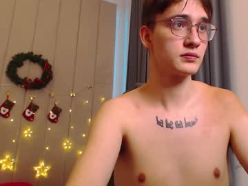 [08-01-22] mitch_day cam video from Chaturbate