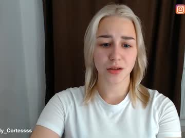 [17-08-23] fabia_cortez public webcam video from Chaturbate