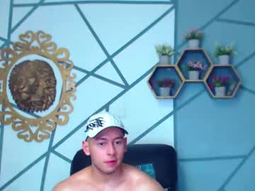 [19-04-22] christopher_w record blowjob video from Chaturbate.com